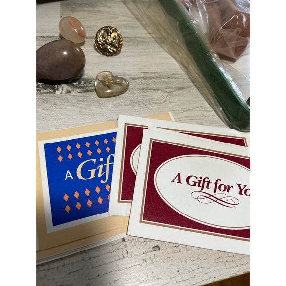 Assorted gifts - Picture 4 of 14